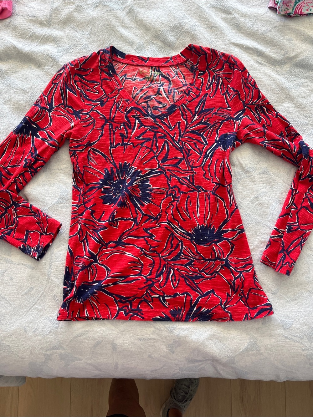 Lilly Pulitzer V-Neck Long Sleeve Floral Top in Red with blue and white